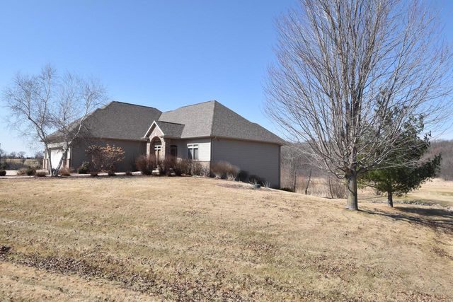 N6393 Tradewinds CIRCLE, Beaver Dam, WI 53916
