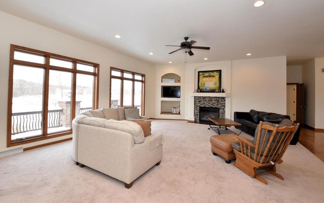 N6393 Tradewinds CIRCLE, Beaver Dam, WI 53916