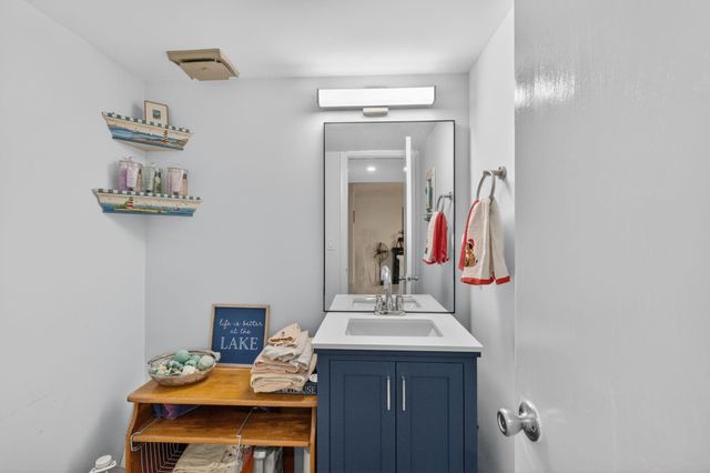 209 Wimbledon Lake Dr 209, Plantation, FL 33324