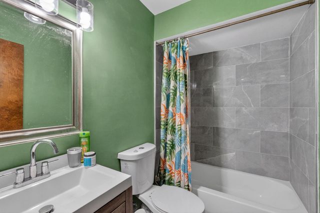 209 Wimbledon Lake Dr 209, Plantation, FL 33324