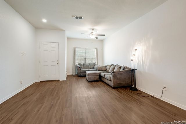 15237 Snug Harbor, Von Ormy, TX 78073