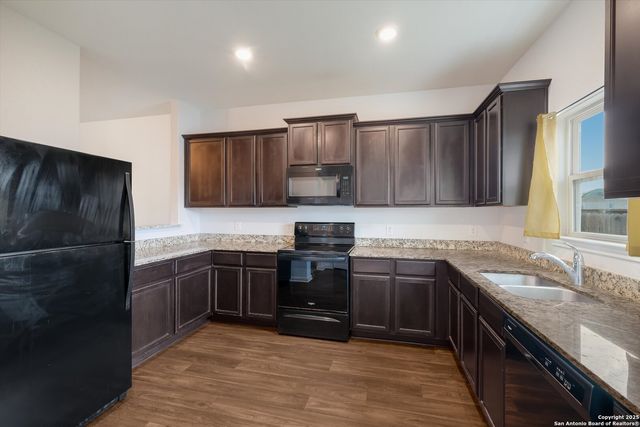 15237 Snug Harbor, Von Ormy, TX 78073