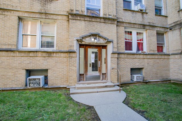 1703 W Wallen Avenue 1C, Chicago, IL 60626