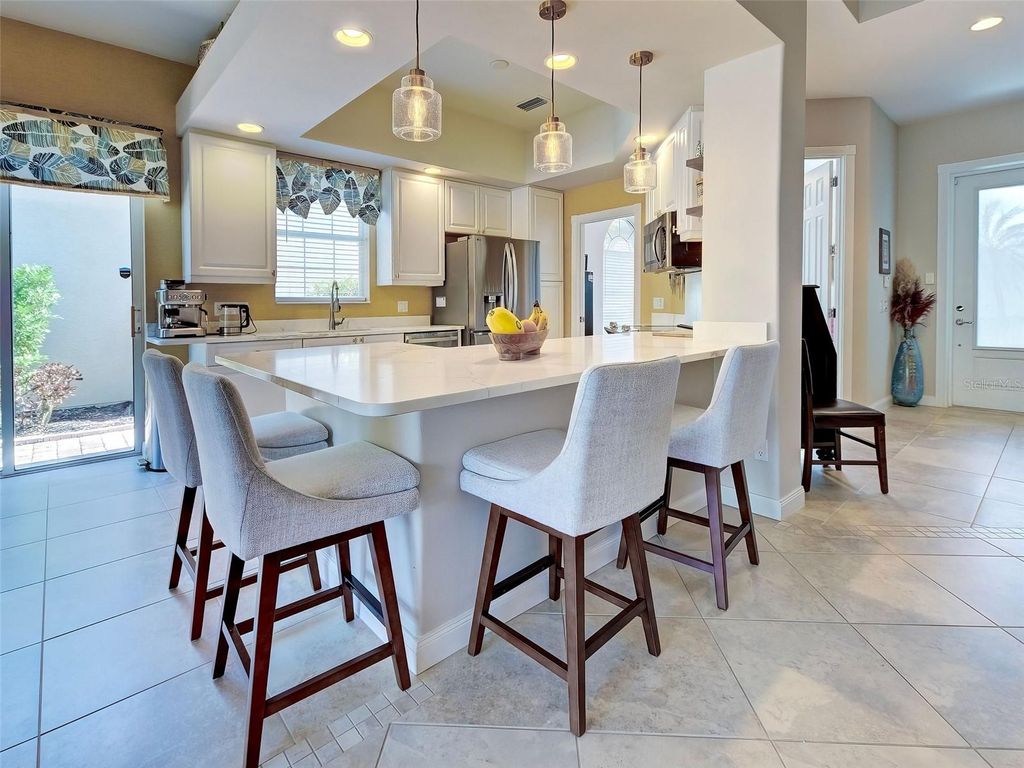 Image 10 of property listing at 13341 IPOLITA STREET, Venice, FL 34293