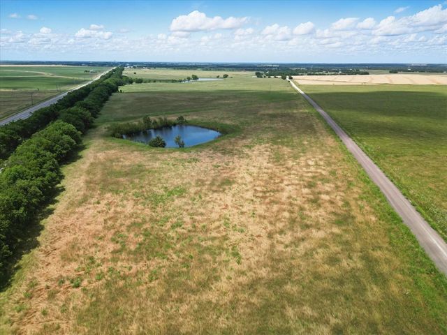 6464 County Road 1050, Celeste, TX 75423