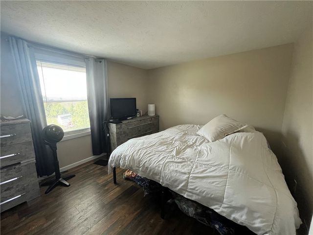 3000 Ridge Rd, South Park, PA 15129