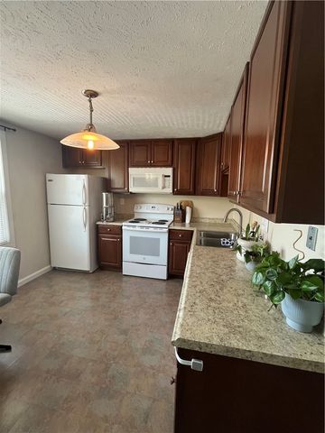 3000 Ridge Rd, South Park, PA 15129