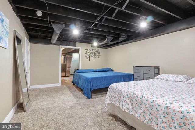 2006 S QUEEN ST, York, PA 17403