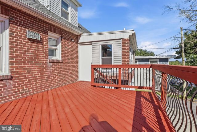 2006 S QUEEN ST, York, PA 17403