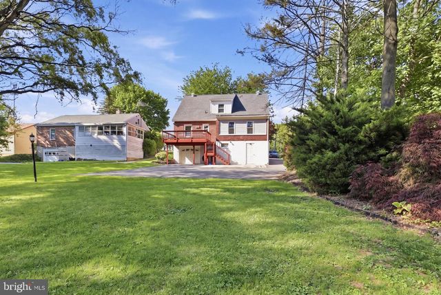 2006 S QUEEN ST, York, PA 17403