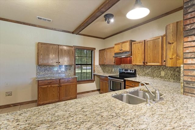 1035 Lakewood Road, Denison, TX 75020