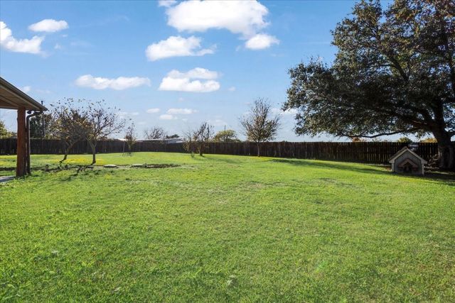 1035 Lakewood Road, Denison, TX 75020