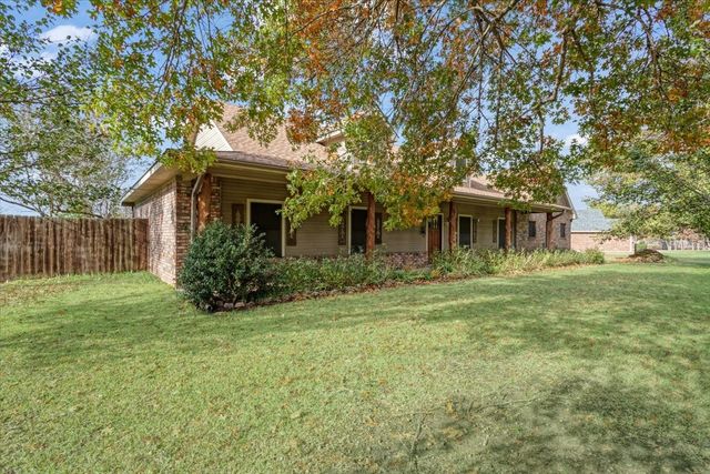 1035 Lakewood Road, Denison, TX 75020