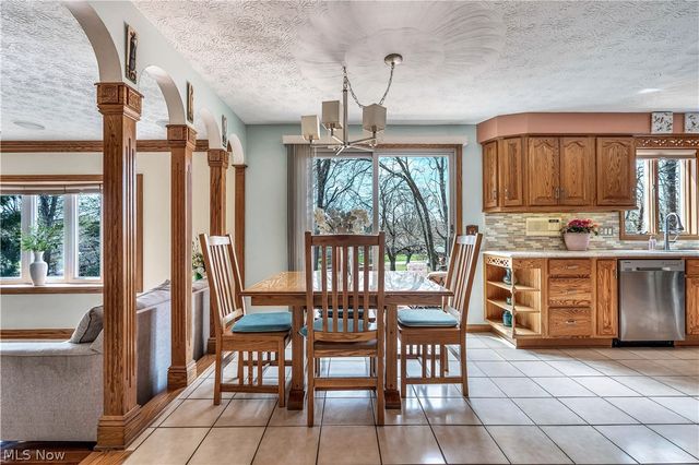 3680 Timber Lake Street NW, Uniontown, OH 44685