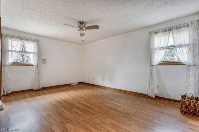 3680 Timber Lake Street NW, Uniontown, OH 44685