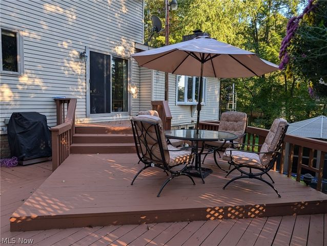 3680 Timber Lake Street NW, Uniontown, OH 44685