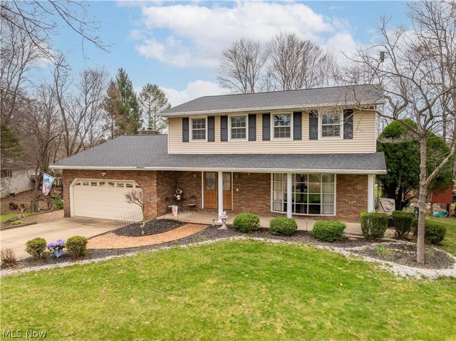 3680 Timber Lake Street NW, Uniontown, OH 44685