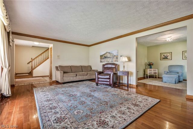 3680 Timber Lake Street NW, Uniontown, OH 44685