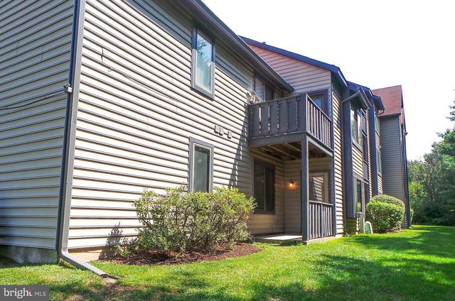 5518-A ABERDEEN DR, Mount Laurel, NJ 08054