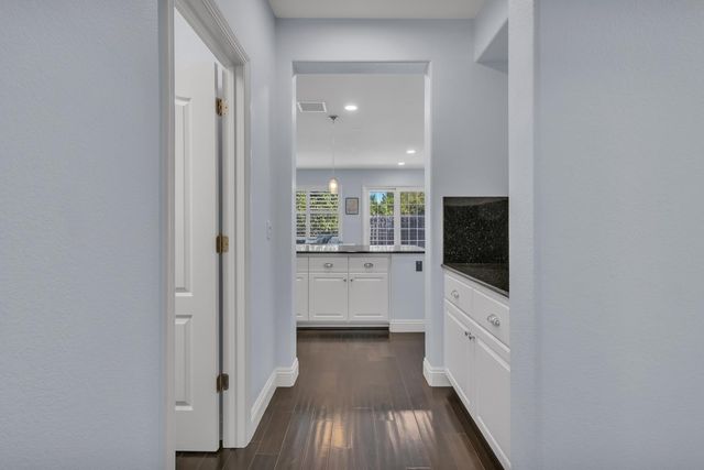 949 Browning Ln, Rocklin, CA 95765