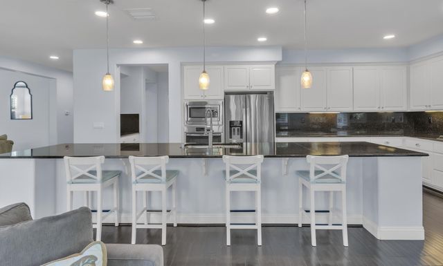 949 Browning Ln, Rocklin, CA 95765