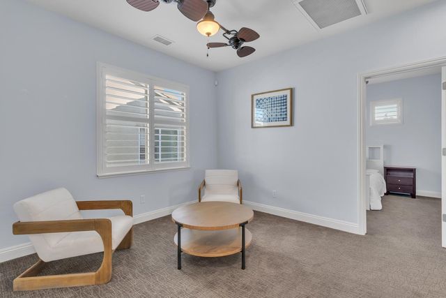 949 Browning Ln, Rocklin, CA 95765