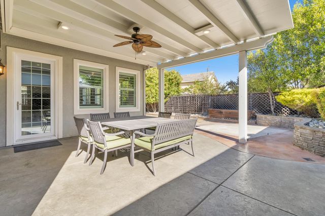 949 Browning Ln, Rocklin, CA 95765