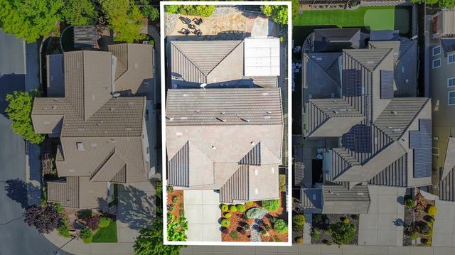 949 Browning Ln, Rocklin, CA 95765