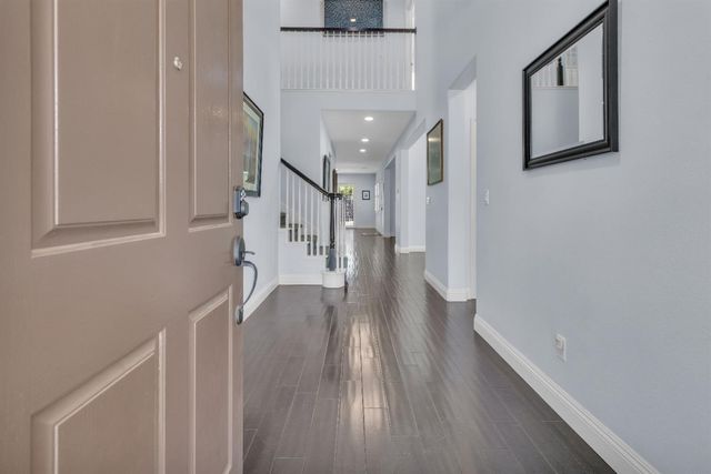 949 Browning Ln, Rocklin, CA 95765