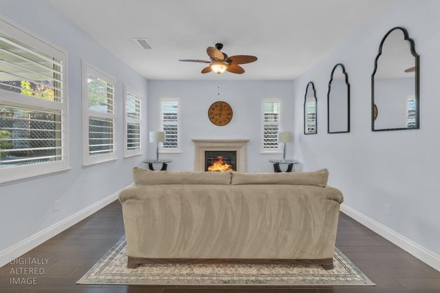 949 Browning Ln, Rocklin, CA 95765