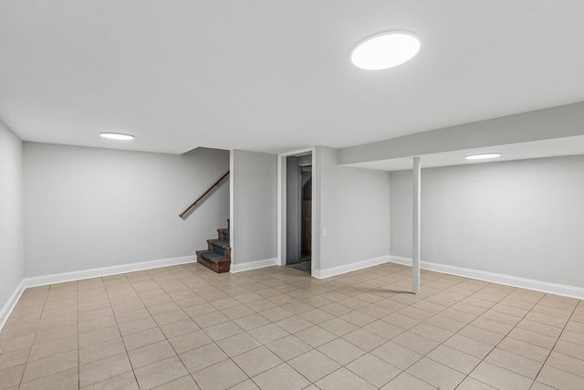 852 Colonial Drive E, Wheeling, IL 60090
