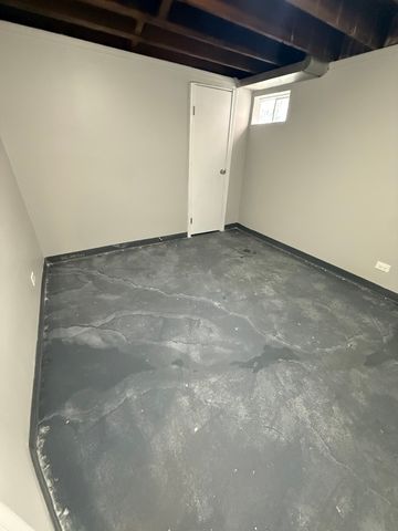 7952 S Trumbull Avenue, Chicago, IL 60652