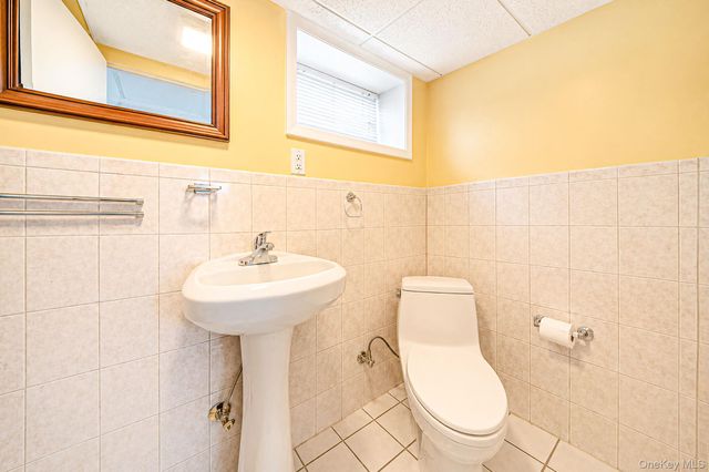 8978 219th Street, Queens Village, NY 11427