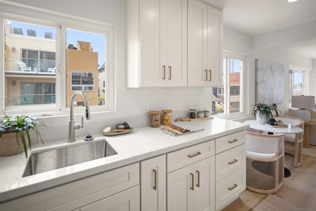 801-809 Liverpool Ct, San Diego, CA 92109