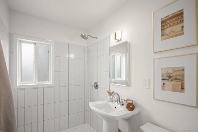 801-809 Liverpool Ct, San Diego, CA 92109