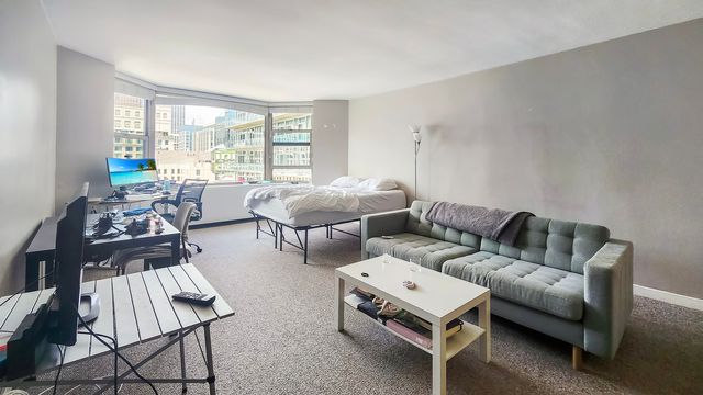 535 N MICHIGAN Avenue 2710, Chicago, IL 60611
