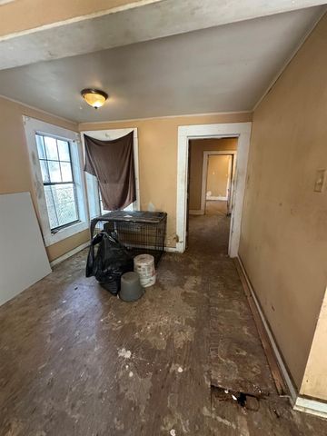 845 Saxe Street, Beaumont, TX 77705