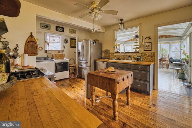 126 S COMMERCE ST, Centreville, MD 21617