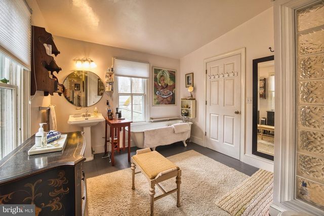 126 S COMMERCE ST, Centreville, MD 21617