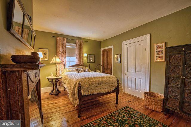 126 S COMMERCE ST, Centreville, MD 21617