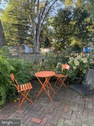 126 S COMMERCE ST, Centreville, MD 21617