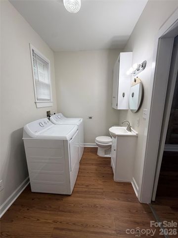 416 Edgewood Drive SW, Lenoir, NC 28645