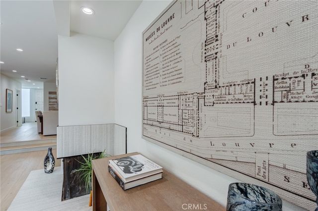 11919 Mayfield, Los Angeles, CA 90049