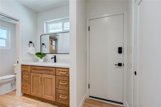 11919 Mayfield, Los Angeles, CA 90049