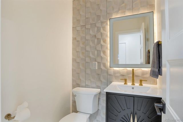 1130 S Harrison Street, Denver, CO 80210