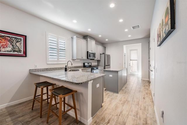 5607 HOMETOWN LANE, Lithia, FL 33547