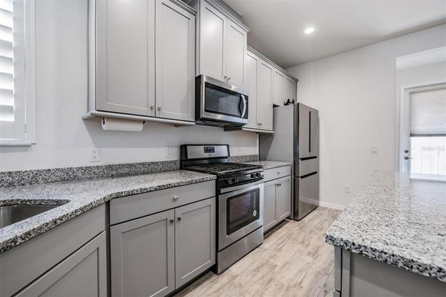 5607 HOMETOWN LANE, Lithia, FL 33547