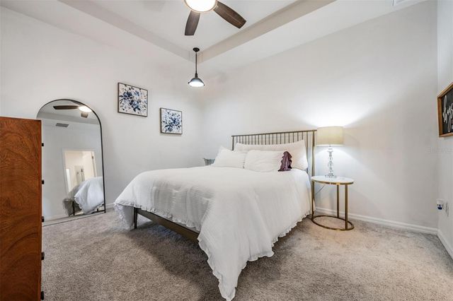 5607 HOMETOWN LANE, Lithia, FL 33547