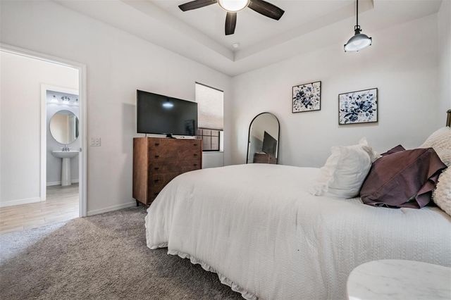 5607 HOMETOWN LANE, Lithia, FL 33547