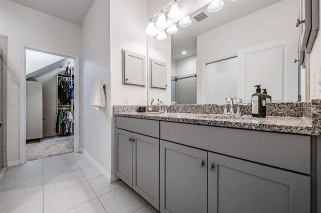 5607 HOMETOWN LANE, Lithia, FL 33547